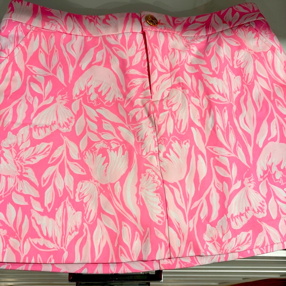Lilly Pulitzer Colette Skort in the Rousseau Pink Tulip to Tango size 4